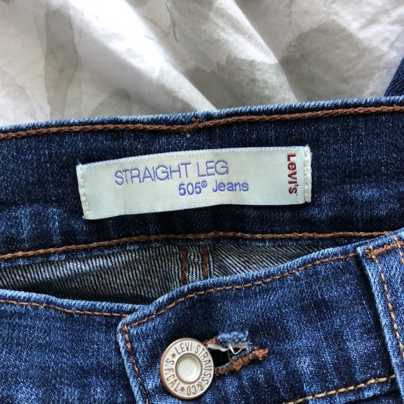 blue mid rise 505 levi jeans! - Picture 3 of 3